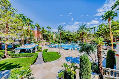 210 E Flamingo Rd, Unit 308 in Las Vegas, NV - Foto de edificio - Building Photo