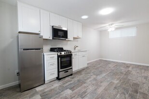 582 Douglas St, Unit Downstairs in Chula Vista, CA - Building Photo