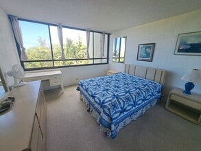 1875 Kalanianaole St in Hilo, HI - Building Photo - Building Photo