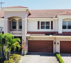 30 Beechdale Ln in Boynton Beach, FL - Building Photo