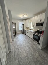 83 Anderson Ave, Unit 1 in Wallington, NJ - Building Photo - Building Photo