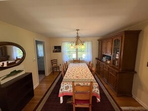 475 Saw Mill Rd in Guilford, CT - Building Photo - Building Photo