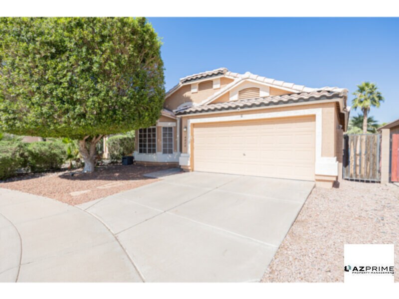 4822 W Dublin Ct in Chandler, AZ - Foto de edificio