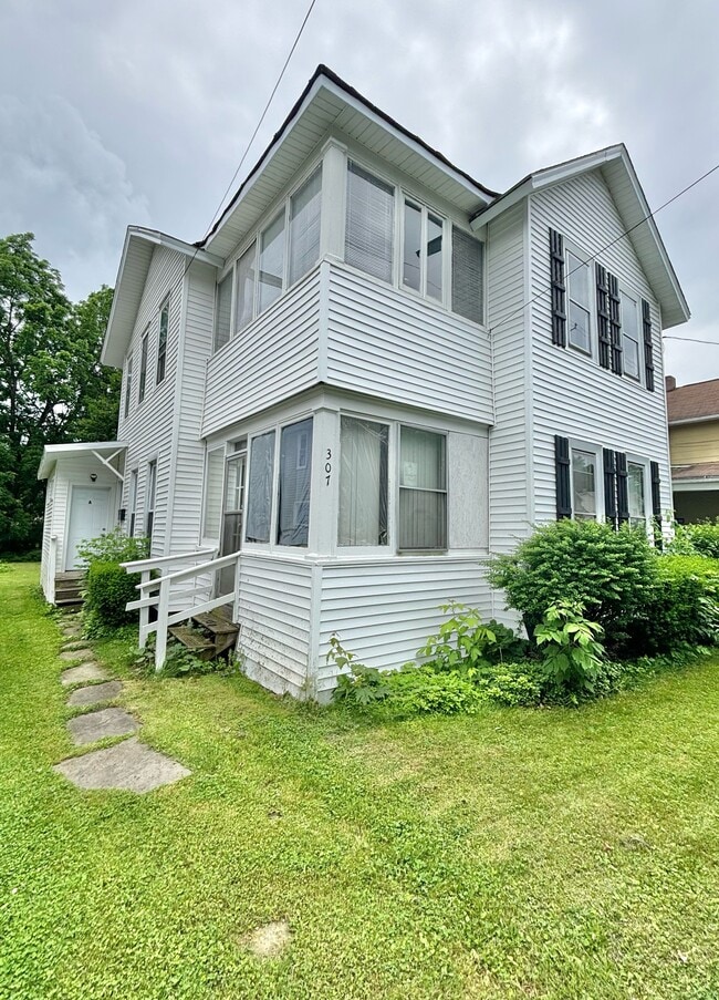 property at 307 South Ave
