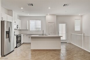 5656 Spellbinding St in Las Vegas, NV - Building Photo