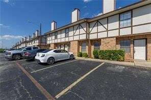 1251 Dallas Dr