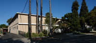 415 N Holliston Ave in Pasadena, CA - Building Photo - Building Photo