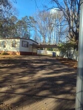 12100 Lullingstone Rd in Pineville, NC - Building Photo - Building Photo