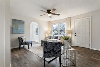 428 Hampton Roads Ave in Hampton, VA - Building Photo - Building Photo