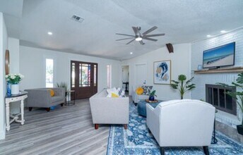 712 Elise Ln in Destin, FL - Building Photo - Building Photo