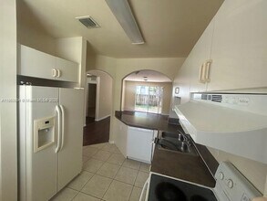 660 SE 2nd St in Homestead, FL - Building Photo - Building Photo