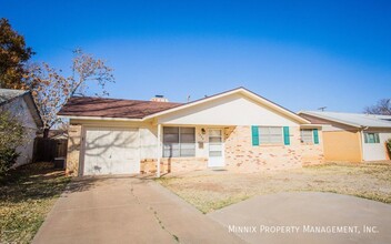 5208 42nd St in Lubbock, TX - Building Photo - Building Photo