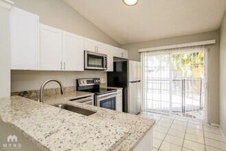 1183 Pin Oak Dr in Apopka, FL - Foto de edificio - Building Photo