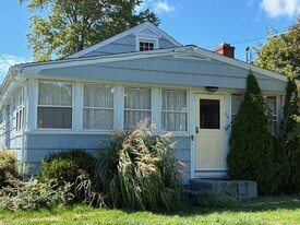 64 Kelsey Pl in Madison, CT - Building Photo