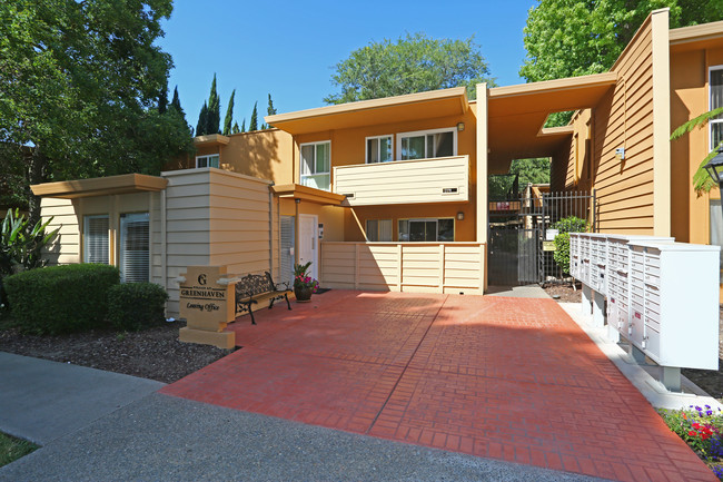 Villas at Greenhaven in Sacramento, CA - Foto de edificio - Building Photo