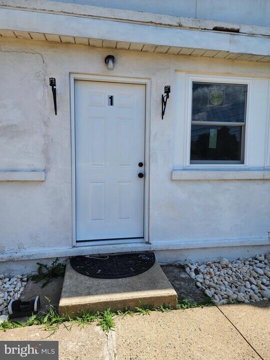 1501 W Main St in Collegeville, PA - Building Photo