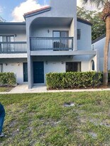 10315 NW 33rd St in Coral Springs, FL - Building Photo