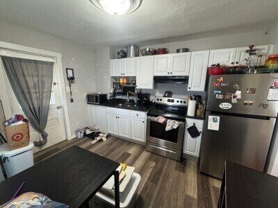 134 Pearl St in Somerville, MA - Building Photo