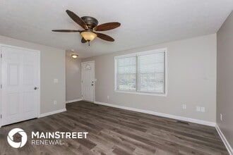 8611 Montrie Ct in Louisville, KY - Building Photo - Building Photo