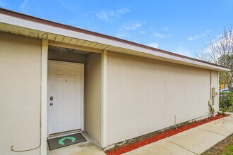 7939 Cherry Blossom Dr S in Jacksonville, FL - Building Photo - Building Photo