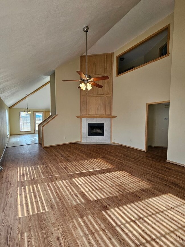 1424 SW 25th St in Moore, OK - Building Photo - Building Photo