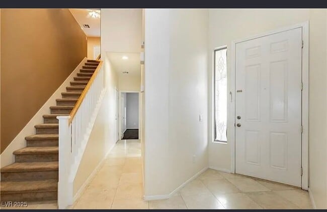 11204 Newbury Hills Ave in Las Vegas, NV - Building Photo - Building Photo