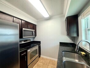 209 Dorchester Square in Lake Mary, FL - Building Photo - Building Photo