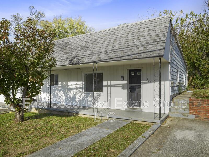 528 Hack Wilson Way in Martinsburg, WV - Building Photo