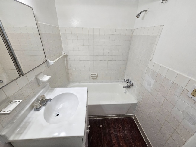 13540 Superior Rd in East Cleveland, OH - Building Photo - Building Photo