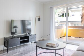 141 Wellesley Cres in Redwood City, CA - Building Photo - Building Photo