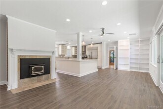 17 Soundview Ave in Rye, NY - Building Photo - Building Photo