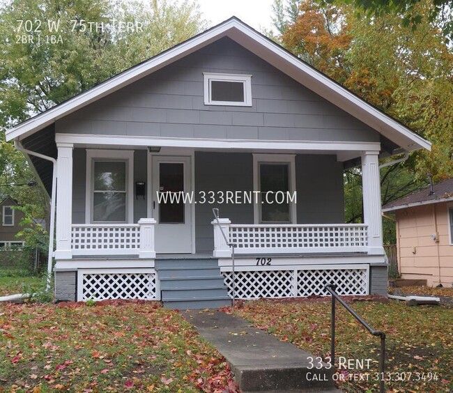 property at 702 W 75th Terrace