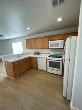 201 Quail Cir in Lompoc, CA - Building Photo - Building Photo