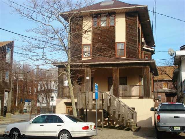 Brighton Ave in Atlantic City, NJ - Building Photo