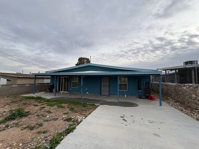 3809 Fred Wilson Ave in El Paso, TX - Foto de edificio - Building Photo
