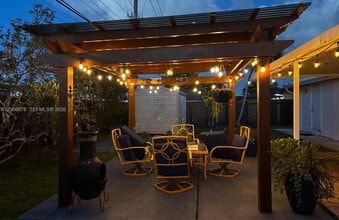 12823 SW 20th Terrace in Miami, FL - Building Photo - Building Photo