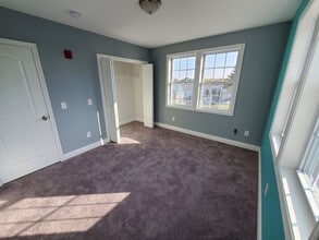 50 Village Green S in East Providence, RI - Building Photo - Building Photo
