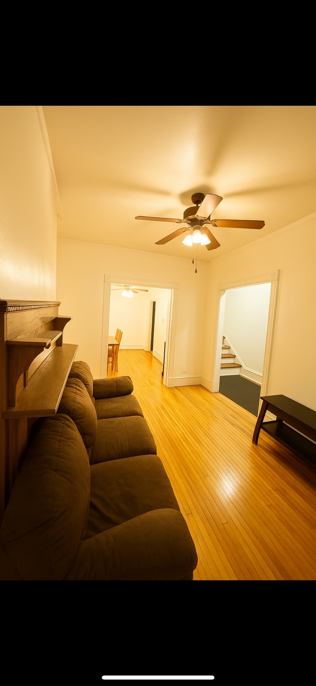 529 N 35th St, Unit 1 in Philadelphia, PA - Building Photo - Building Photo