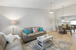 6271 Chasewood Dr, Unit f in Jupiter, FL - Building Photo