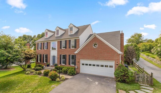 10375 Wetherburn Rd in Ellicott City, MD - Building Photo - Building Photo