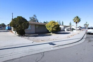 320 S Allen in Mesa, AZ - Building Photo