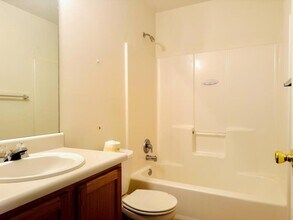 3610 Charlton Ives Dr NW in Lilburn, GA - Building Photo - Building Photo