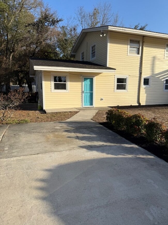 property at 218 15th Ave S