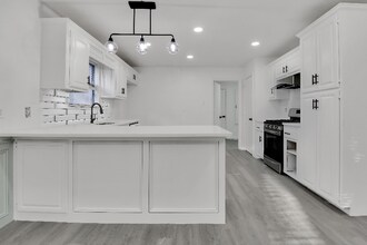 10405 Casa Linda in Oklahoma City, OK - Building Photo - Building Photo