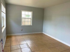 243 SE 24th Ave in Boynton Beach, FL - Building Photo - Building Photo