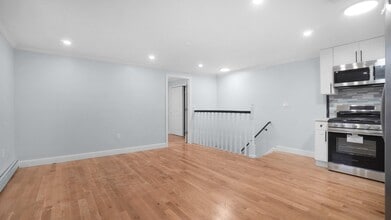218-10 133rd Ave in Queens, NY - Building Photo - Building Photo