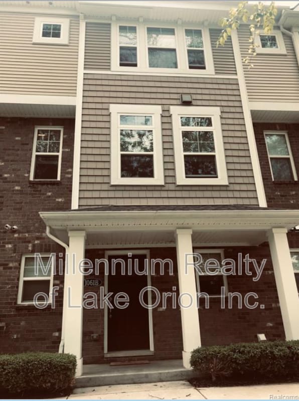 property at 1061 N Sherman Dr