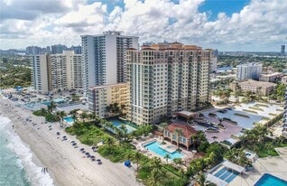 2080 S Ocean Dr in Hallandale Beach, FL - Building Photo
