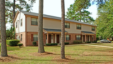 Portland Terrace in Tallahassee, FL - Foto de edificio - Building Photo