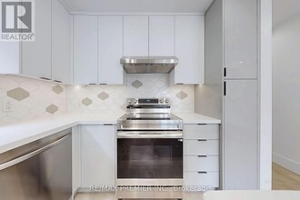 148-148 Lambton Ave in Toronto, ON - Building Photo - Building Photo